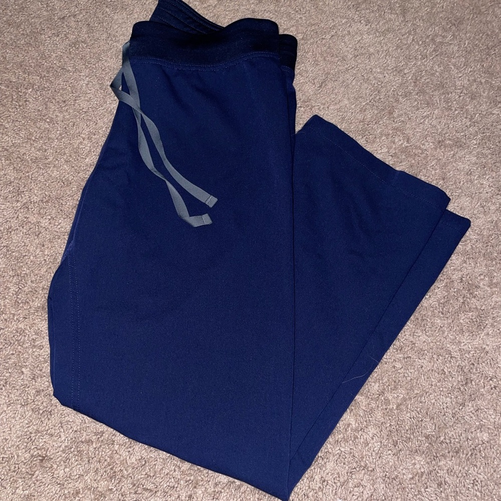 FIGS Livingston scrub pants